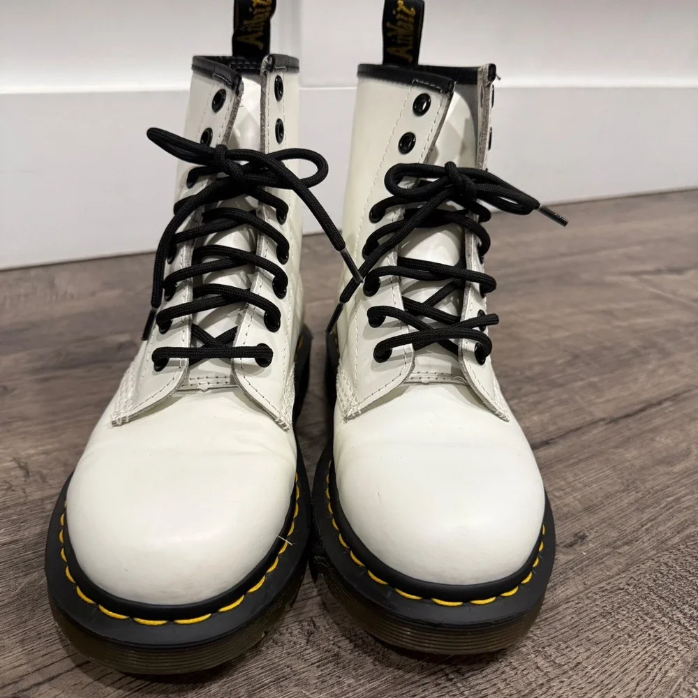 Dr. Martens 1460 White Smooth Leather Lace Up Combat Boots Kids 4M 5L 11822